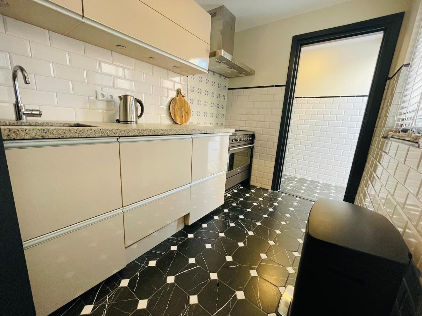 Petite Room With Wifi, Ac, And Shared Kitchen Tilburg Buitenkant foto