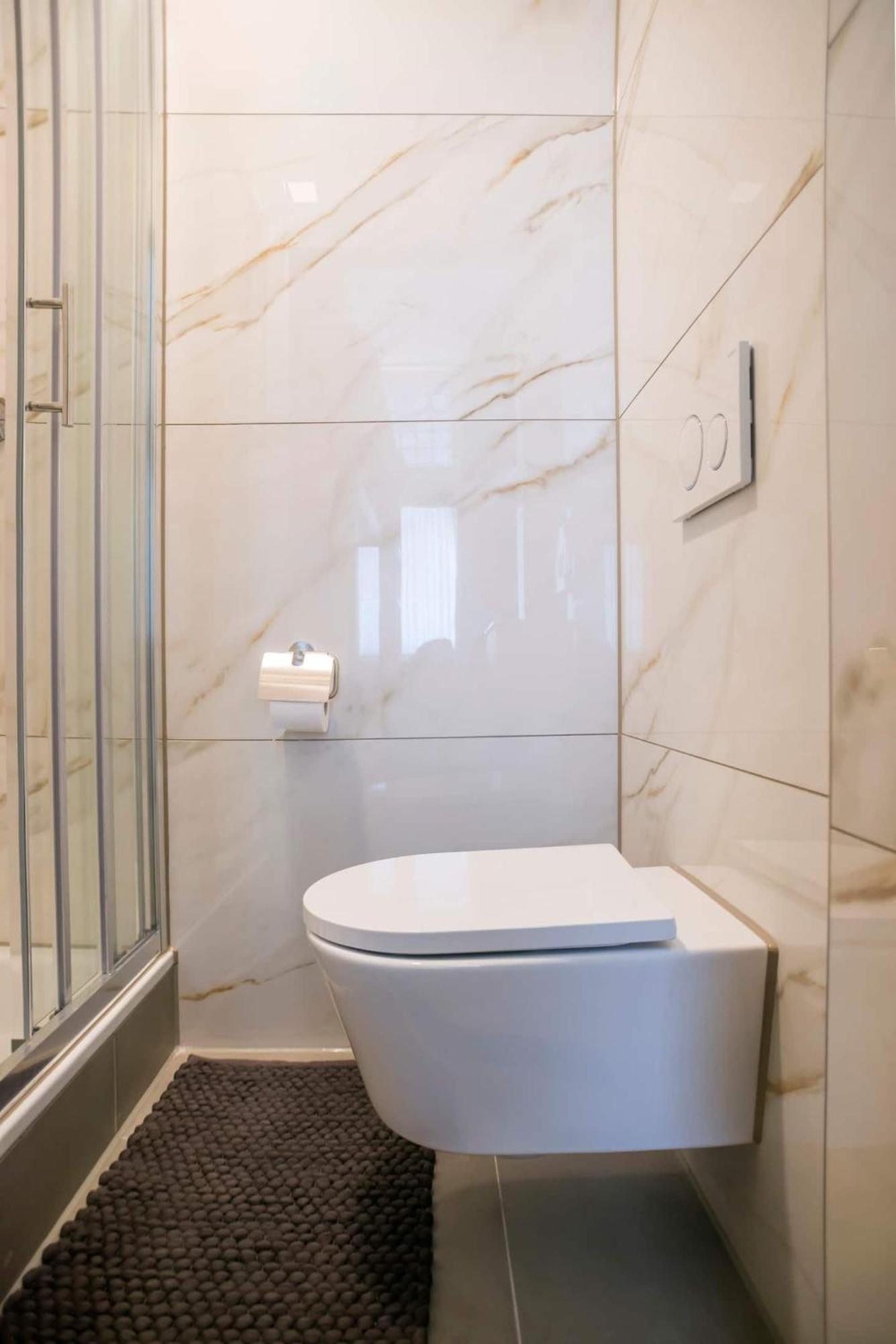 Petite Room With Wifi, Ac, And Shared Kitchen Tilburg Buitenkant foto
