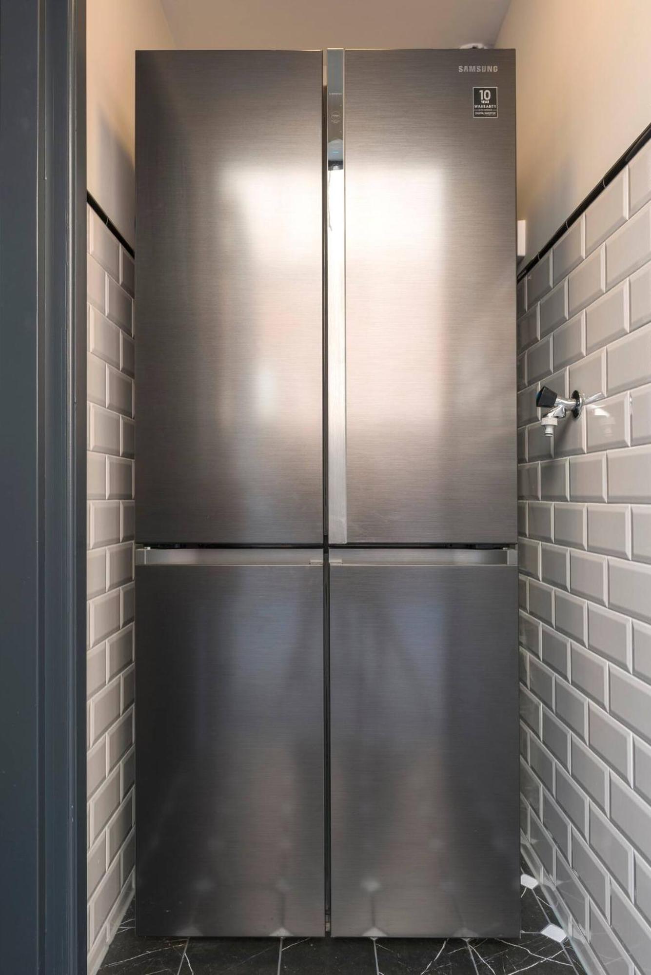 Petite Room With Wifi, Ac, And Shared Kitchen Tilburg Buitenkant foto