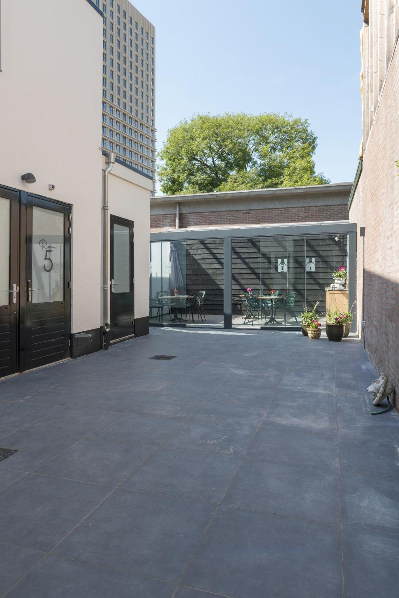 Petite Room With Wifi, Ac, And Shared Kitchen Tilburg Buitenkant foto