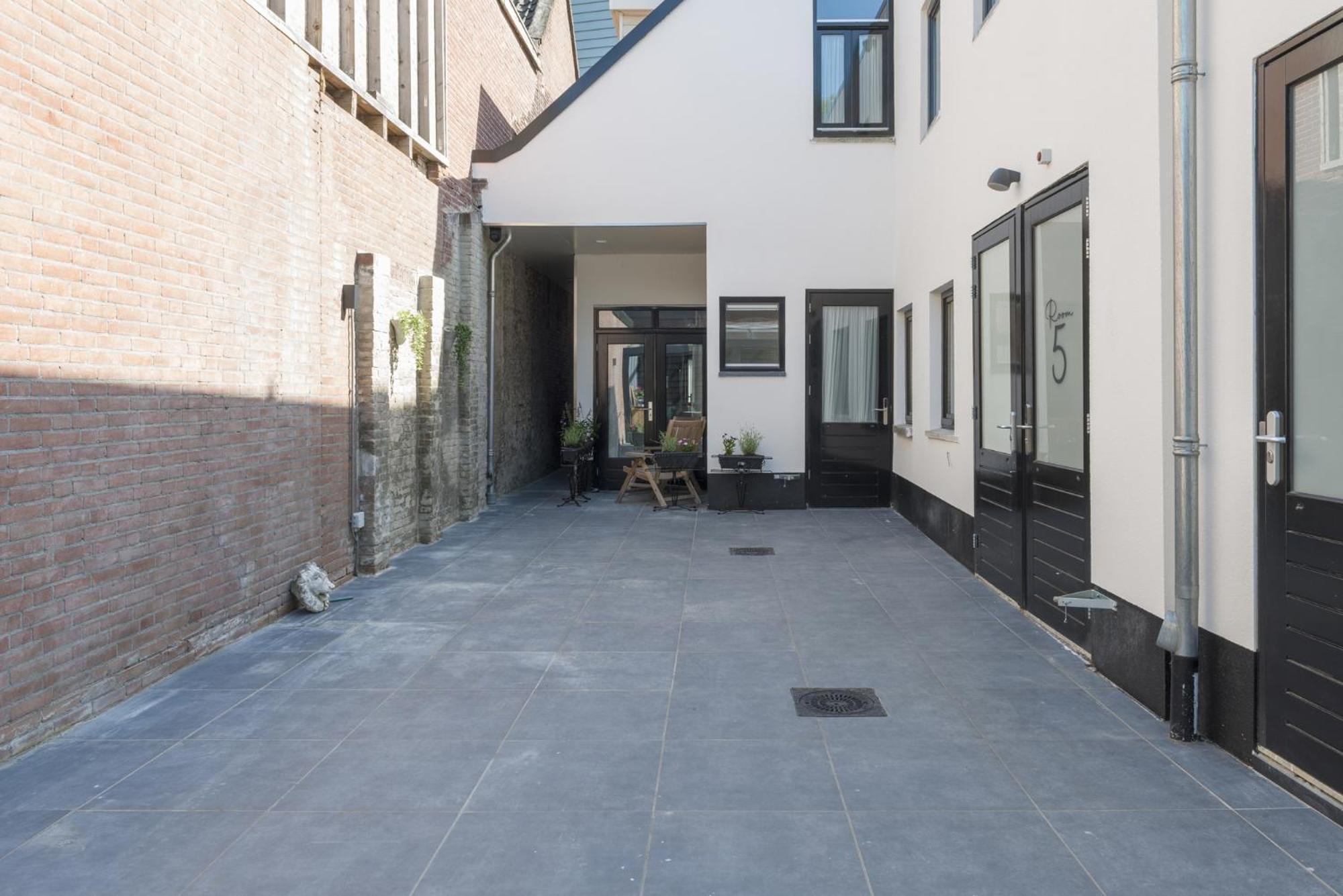 Petite Room With Wifi, Ac, And Shared Kitchen Tilburg Buitenkant foto